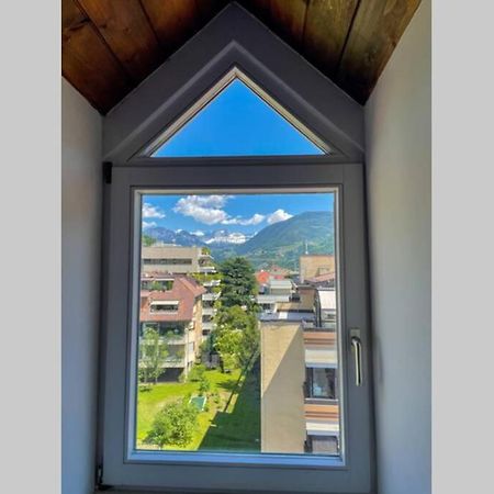 Design Apartment In The Heart Of Bozen Exterior foto